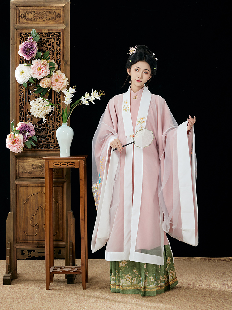 Embroidery Horse - New Chinese-style Hanfu a Ming Dynasty